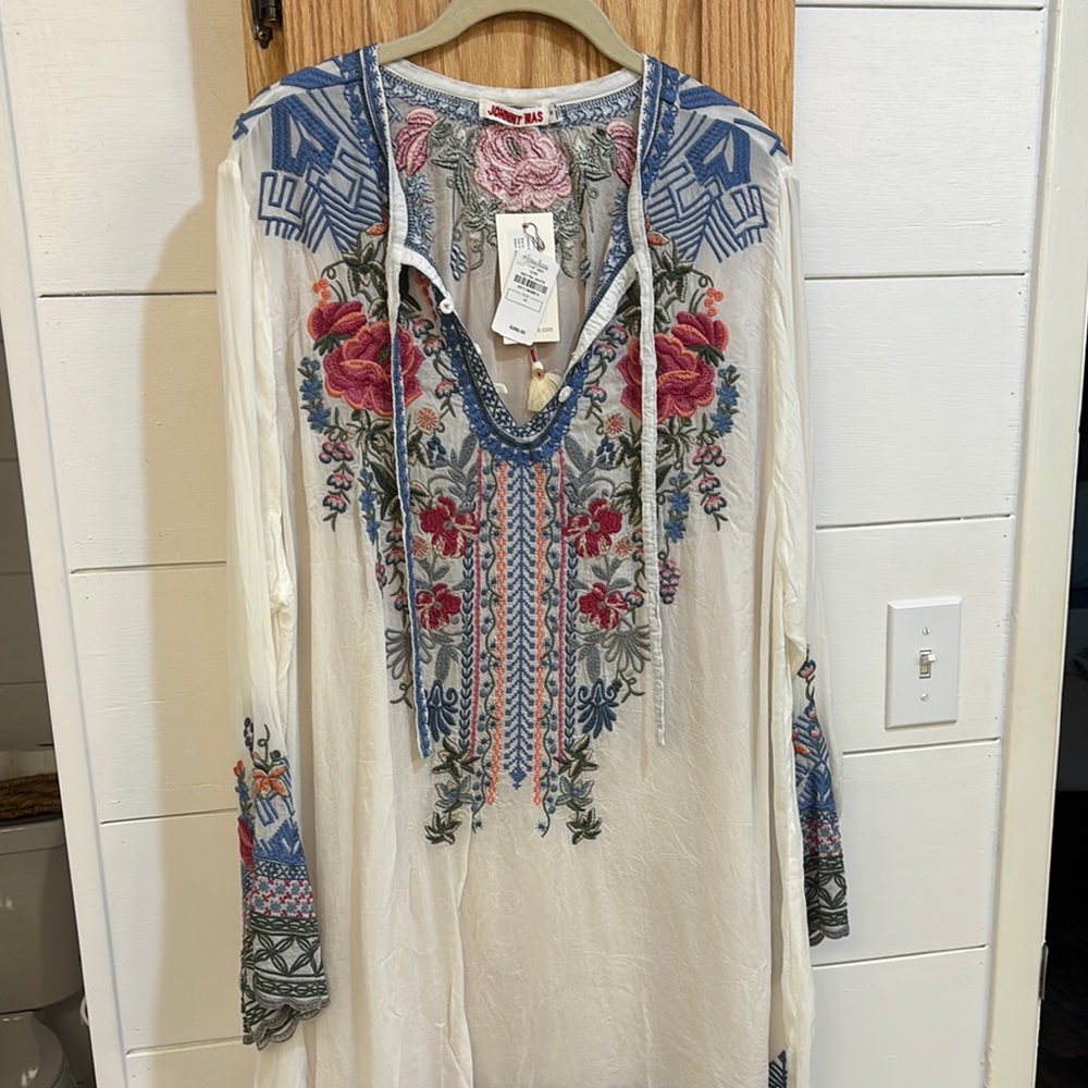 Johnny Was Graphic Embellished Tunic in Cream and Blue
